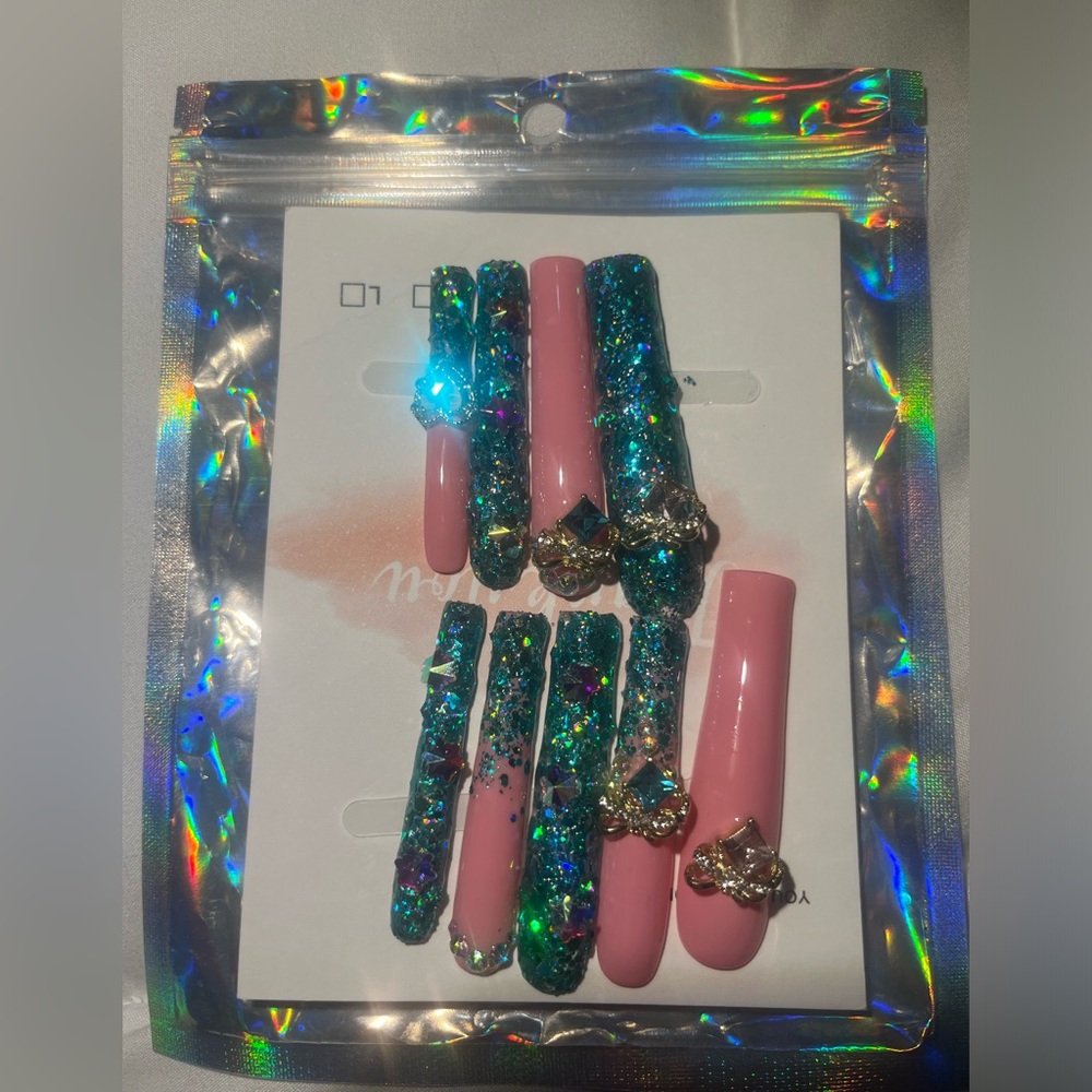Sparkling Pink and Turquoise Blue Long Nail Set